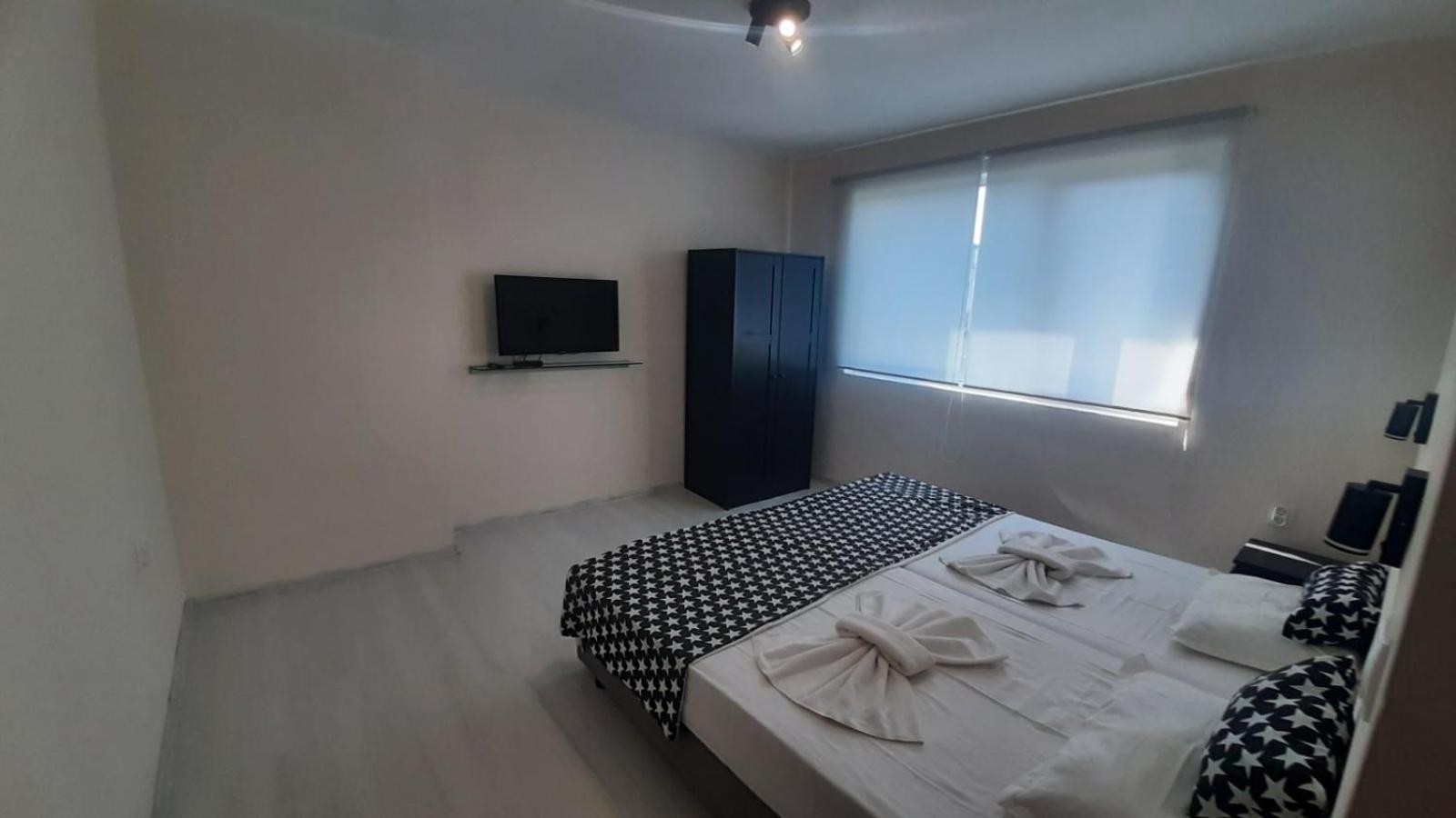 Apartment Icovi ヴァルナ エクステリア 写真